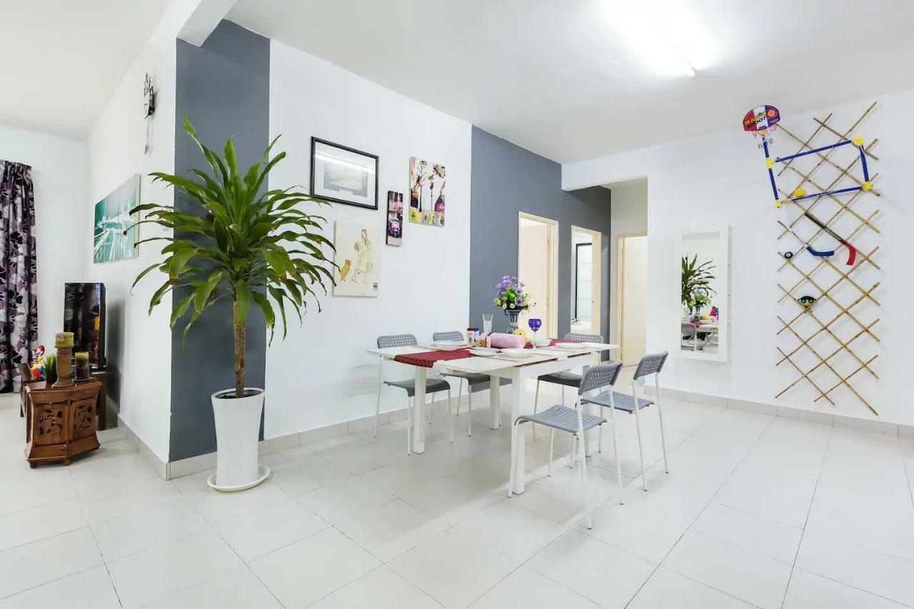 Homestay@Aeon Desa Tebrau Johor Bahru Exterior photo